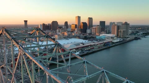 New Orleans Bridge Pull Out Shot 库存影片 302838869
