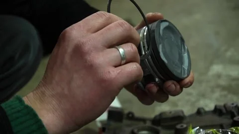 New pistons for more power Stock-Footage 178482667