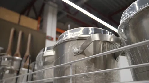 New pots on the store shelf. 스톡 동영상 270423182