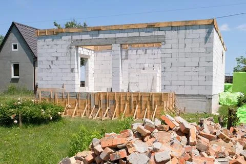 New residential construction of a code house. 스톡 사진