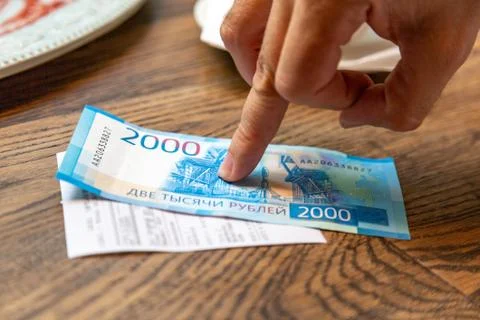 New Russian banknotes denominated in 2000 rubles to pay the bill Stock Photos