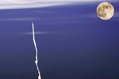 New space ship launch to the moon in the night sky. Science and new technology Stock Photos