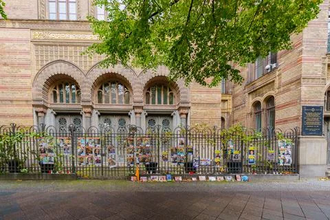 New Synagogue facade, with hostages posters, Berlin Stock Photos