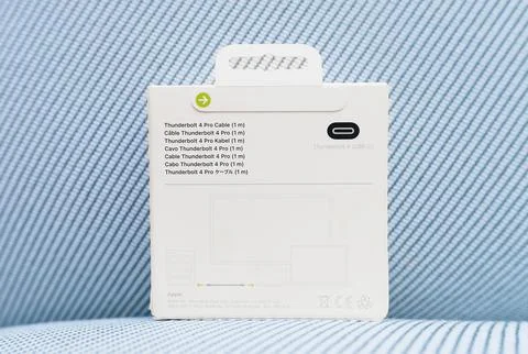 New Thunderbolt 4 Pro Package Foto stock