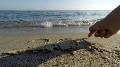 New Year 2017 is coming concept - inscription 2017 on a beach in Halkidiki Vidéo 68222895