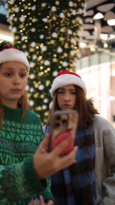 New year message surprises two friends Stock Footage 324814986