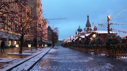 New Year tree on Red square, snowing on christmas market fair Stock Footage 95697968