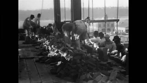 New York, 1906: Construction Workers Laying Bricks Stock Footage 241672448