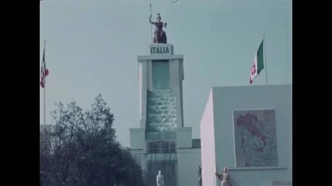 NEW YORK - 1939 - Visitors enter the Kingdom of Italy Pavillion. Panoramic view Stock Footage 327750076