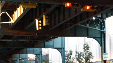 New York elevated subway, metropolitan bridge, metro track above street. Railway Vidéo 302776886