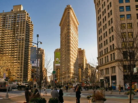 New York Flatiron Building Time-lapse Cars Pedestrians Traffic – 320x240 Stock Footage 5163057