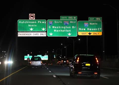 New York, NY USA. Aug 2019. Freeway signs directing motorists to major inters Stock Photos