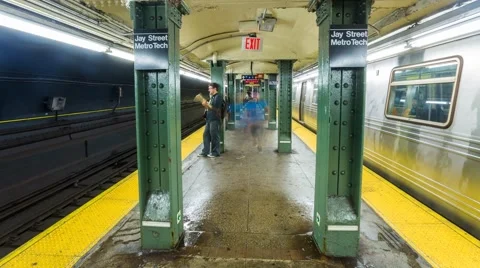 New York subway timelapse Platform Stock Footage 60670438