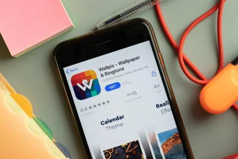 New York, USA - 27 September 2020: Wallpix wallpaper ringtone mobile app logo Stock Photos