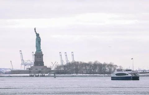 New Yorkers react to snow storm after it passes, New York, USA - 26 Jan 2026 Stock Photos