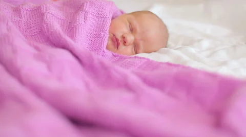 Newborn baby Video stock 49575501