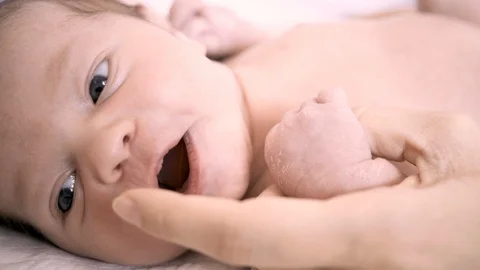 Newborn baby Stock-Footage 109321612