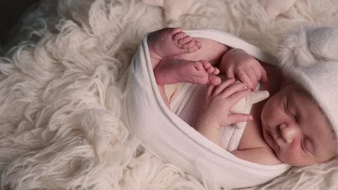 Newborn sleeping boy. Stock Footage 209478208