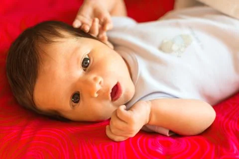 Newborn surprised Photos