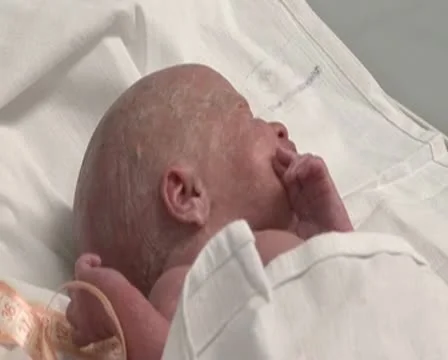 Newborns Видео 8955982