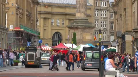Newcastle Shoppers 動画素材 8950720