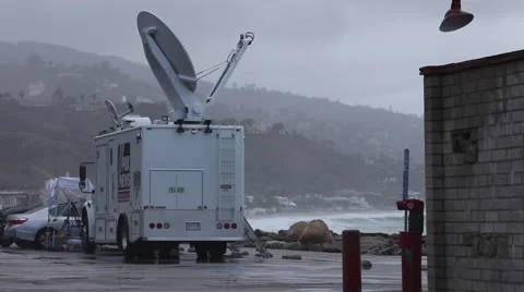 News truck satellite dish Stock Footage
