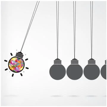 Newton's cradle concept on background,creative light bulb idea concept Illustrazione stock