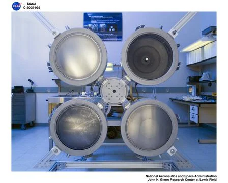 NEXT (NASA Evolutionary Xenon Thruster) ion thruster array being assembled... 库存照片