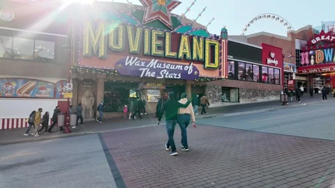 Niagara Falls, Canada November 2 2025: Wax Museum building Video stock 320439503