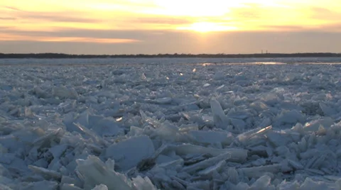 Niagara River Ice Jam 2014 Stockbeeldmateriaal 34029958