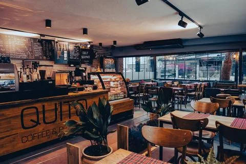Nice and empty coffee shop Foto stock
