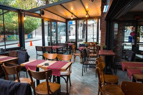Nice and empty coffee shop Foto stock
