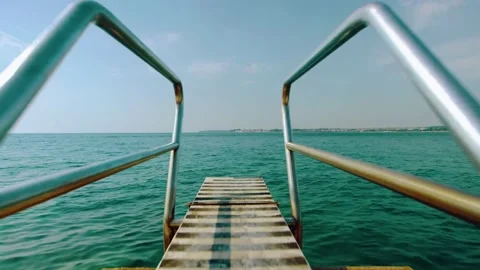 Nice closeup shot to divining stand on beach Vídeo Stock 170289832