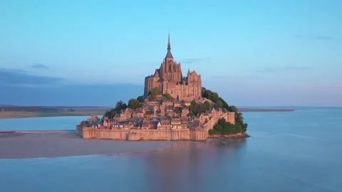 Nice Morning light over Mount St Michel, Normandy, France Stock Footage 229654181