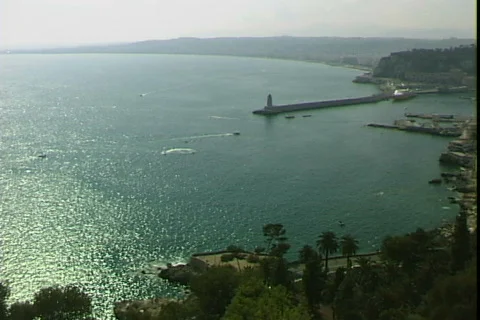 Nice-pan-ws Stock Footage 819175