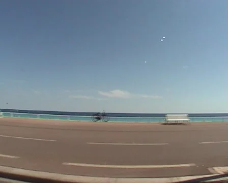 Nice-strand kl auto 2Video Video stock 40393779