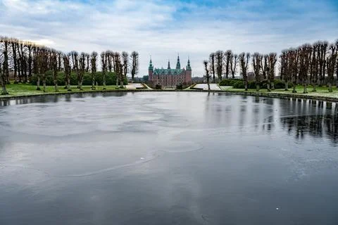 A nice view at Frederiksborg Castle with reflections Stock Photos