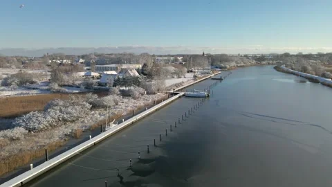 Nice winter day Stock Footage 147491135