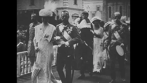 Nicholas II inspects the monastery 動画素材 265088645