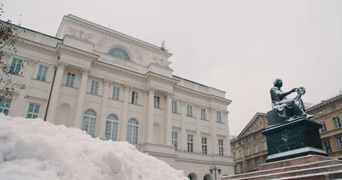 Nicolas Copernicus Monument Rising Show - Warsaw, Poland (4K) Stock Footage 101293967