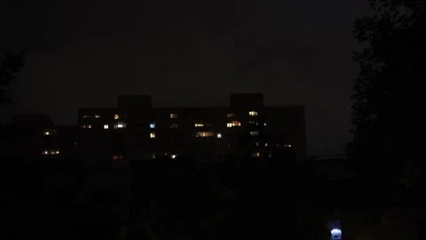 Night 4k clip with violent lightning storm in the city 스톡 동영상 278405584