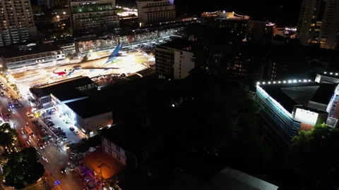 Night aerial hyperlapse, timelapse flight over 747, Pattaya Thailand Vídeo Stock 297045824