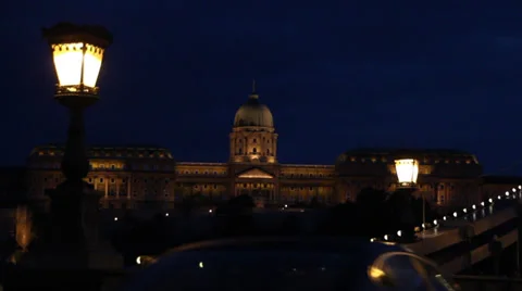 NIGHT CHAIN BRIDGE BUDA CASTLE LONGSHOT 2 Stock Footage 39297864