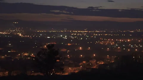 The night city on the the background of cloud. Real time capture Vidéo 62872938