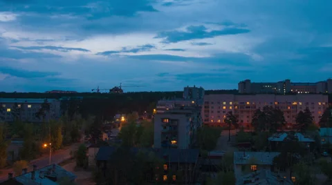 Night city house timelapse with pan 库存影片 38231753