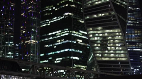 Night city skyscraper electric flicker 動画素材 85482653