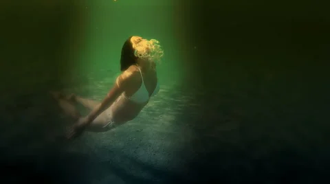 Night diving in the exotic sea Stock Footage 51104023
