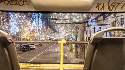 Night Drive Time-Lapse By Bus Throught Kurfurstendamm street in the Christmas Vídeo Stock 145740680