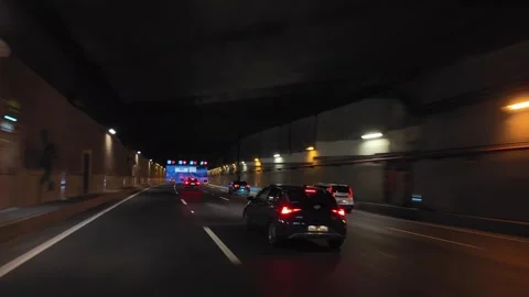 Night drive viewed through car windshield 스톡 동영상 339712286