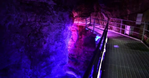 Night excursion to Dolomite caves Vídeos de archivo 301785304